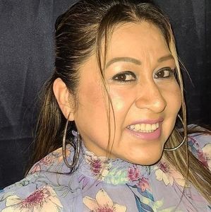Meet your Posher, Yolanda